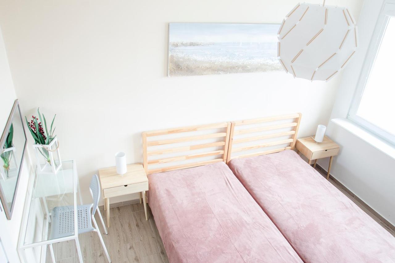 Al-Dom Apartamenty Szary Bursztyn Kołobrzeg Esterno foto