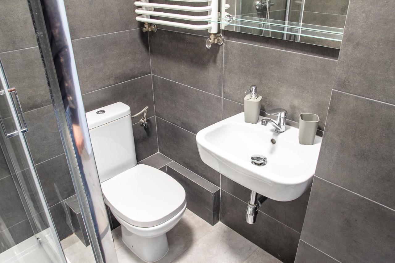 Al-Dom Apartamenty Szary Bursztyn Kołobrzeg Esterno foto
